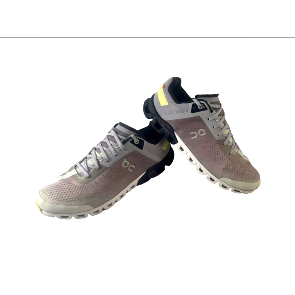 On Cloudflow Alloy Gray Magnet Men Size 7 Running Sneakers or Women 8.5